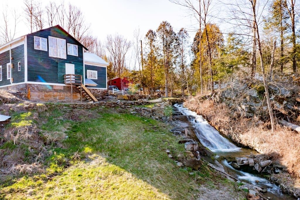 Photo of Outdoor in Town of Hebron