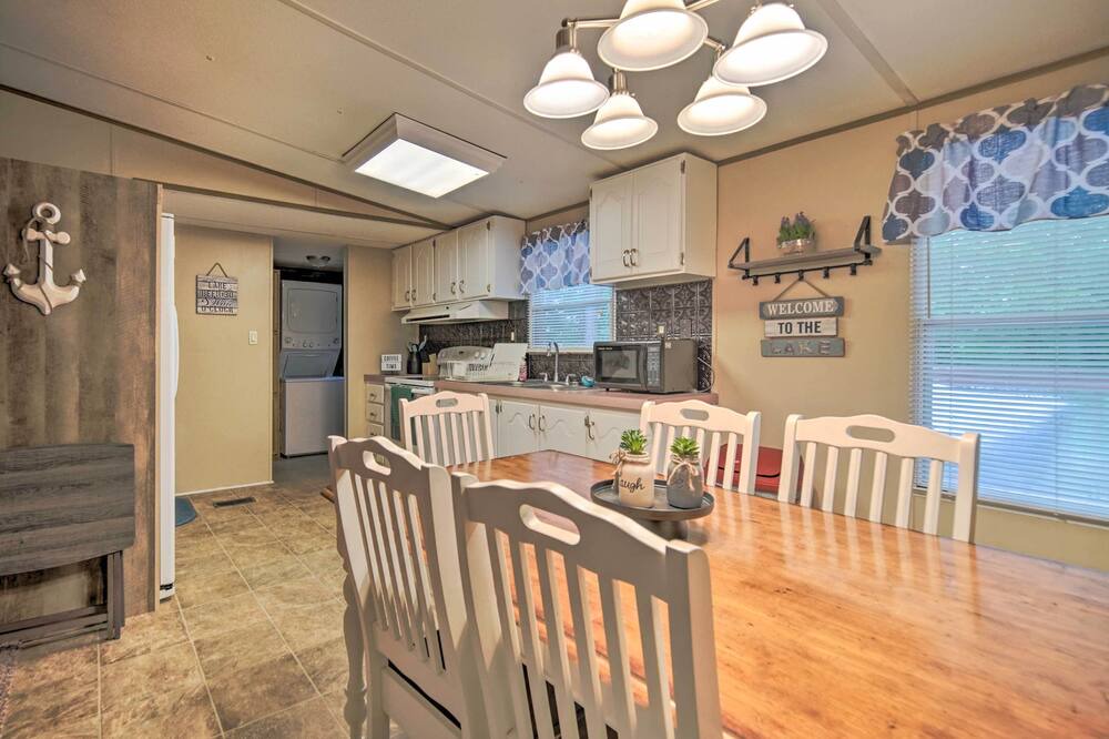 Photo of Kitchen in La Follette