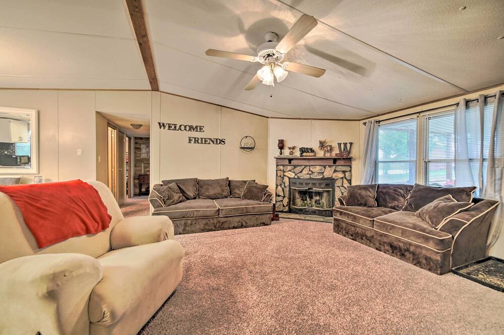 Photo of Bedroom in La Follette