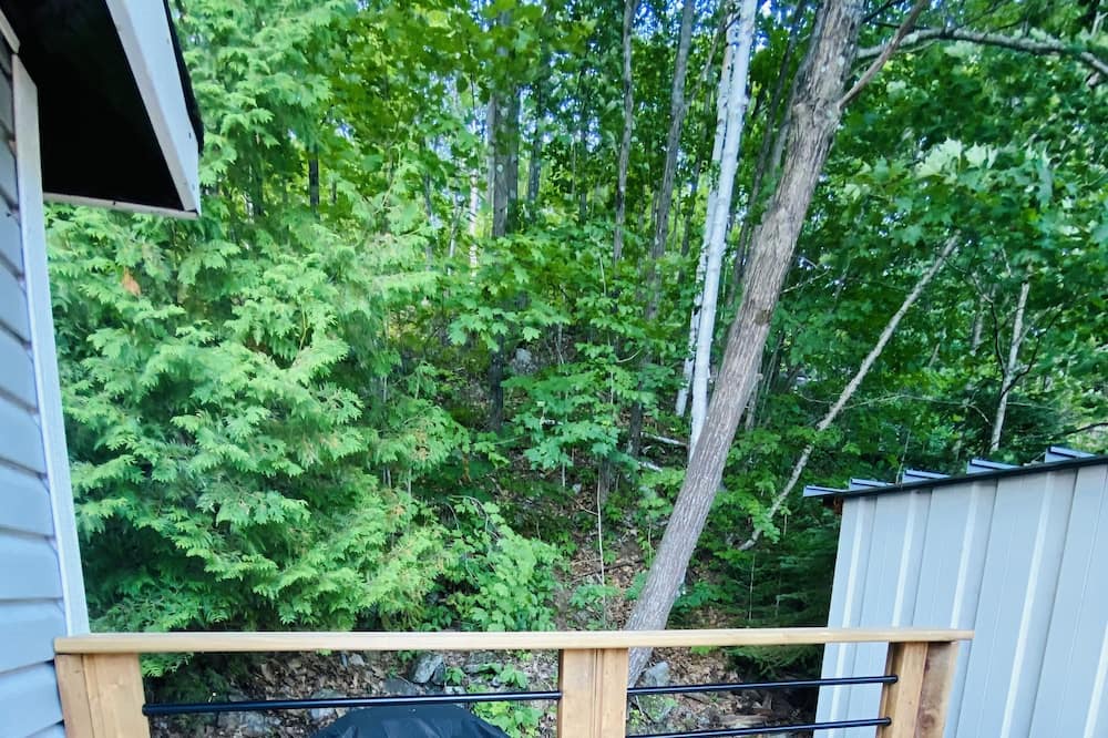 Photo of Patio Balcony in Val-des-Monts