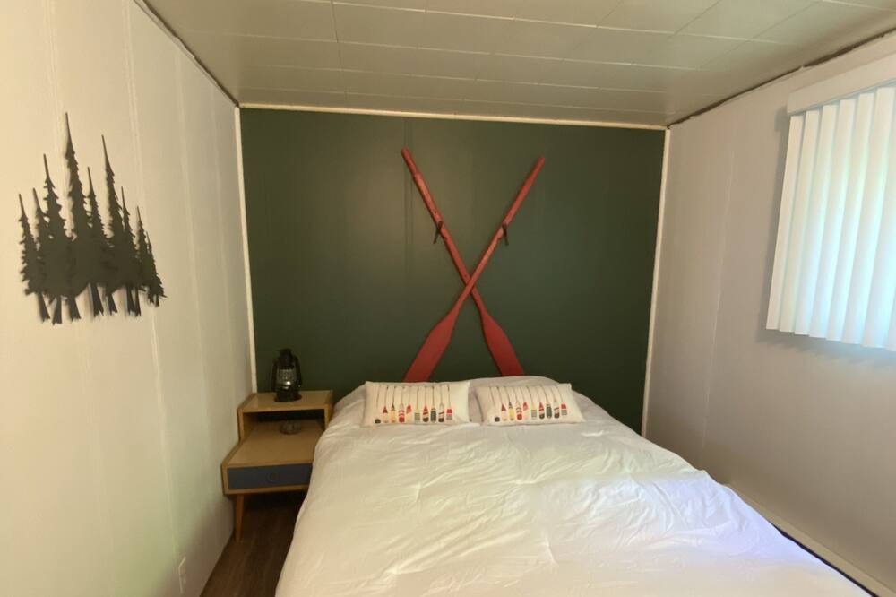 Photo of Bedroom in Val-des-Monts