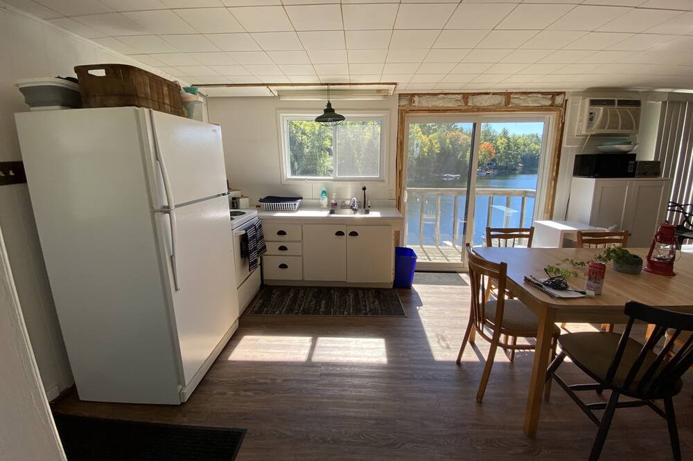 Photo of Kitchen in Val-des-Monts