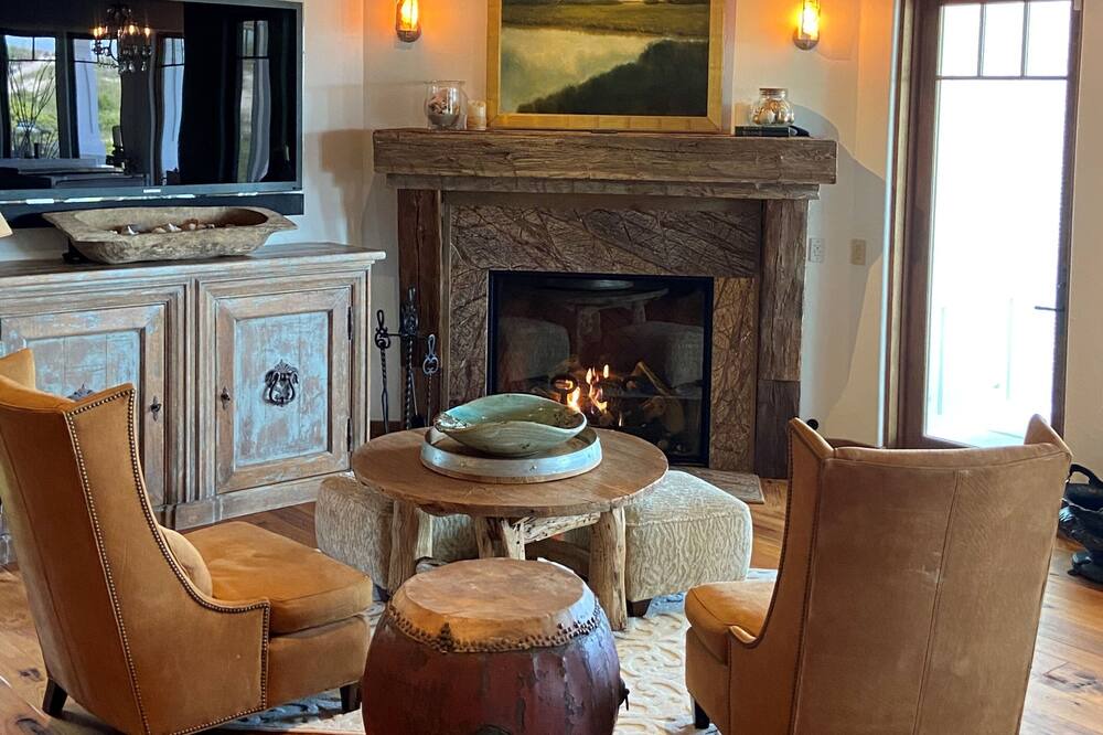 Photo of Livingroom in East Beach