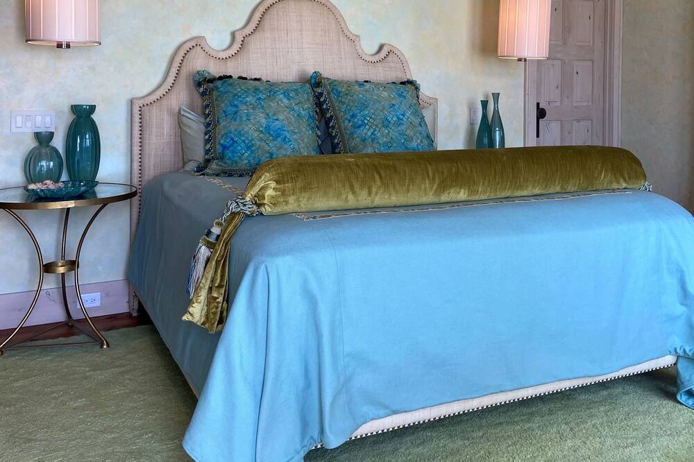 Photo of Bedroom in East Beach