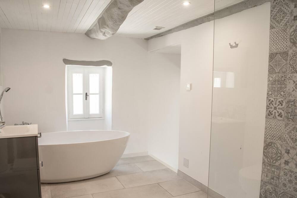 Photo of Bathroom in Tournon-d'Agenais
