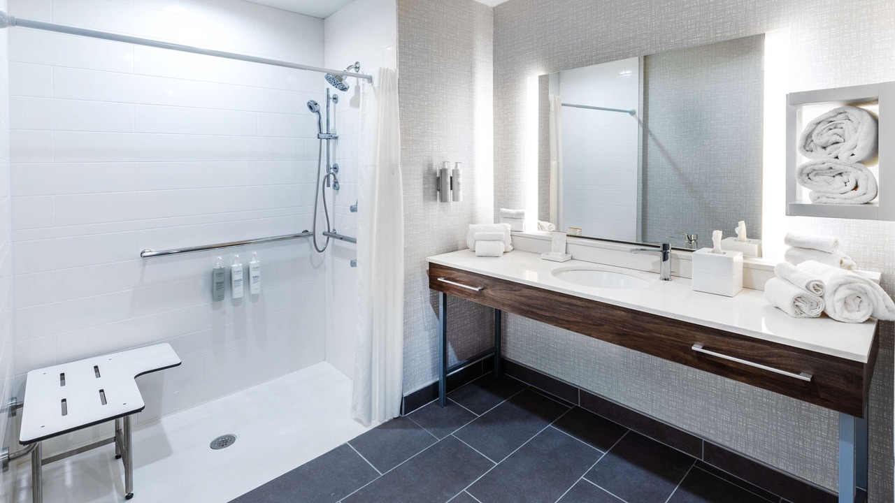 Photo of Bathroom in Canyon
