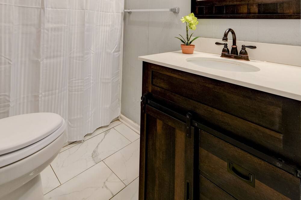 Photo of Bathroom in Starkville