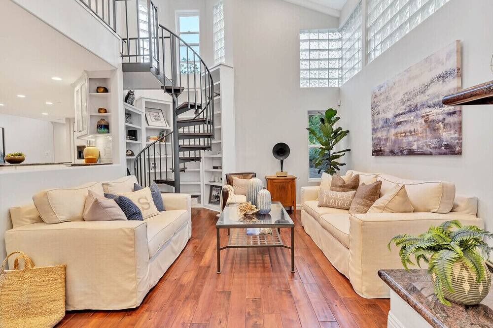 Photo of Livingroom in Poway
