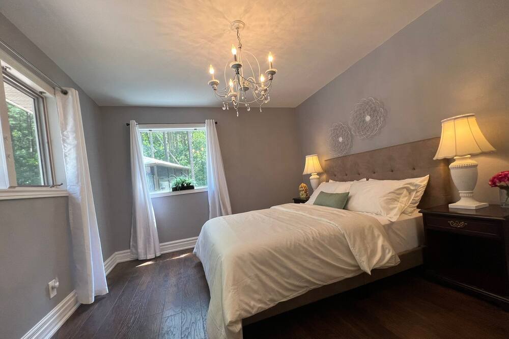 Photo of Bedroom in Caledon