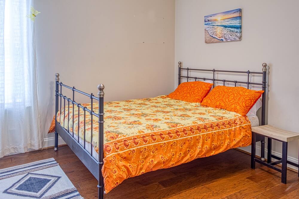 Photo of Bedroom in Bath