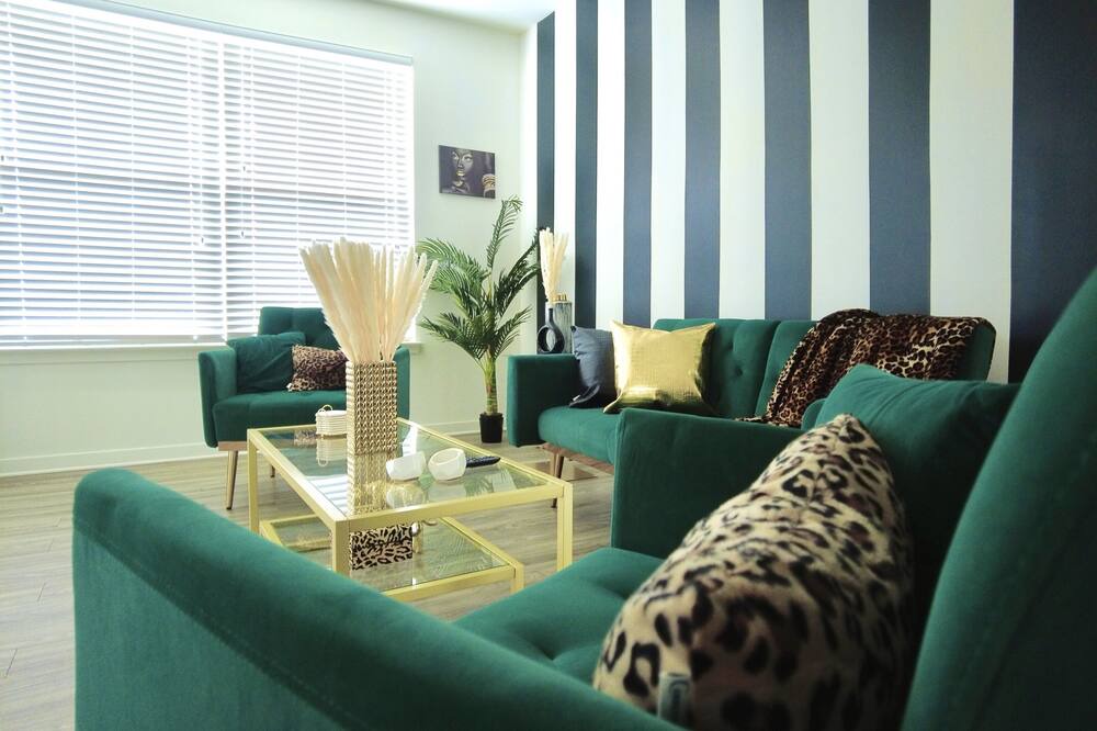 Photo of Livingroom in Mableton