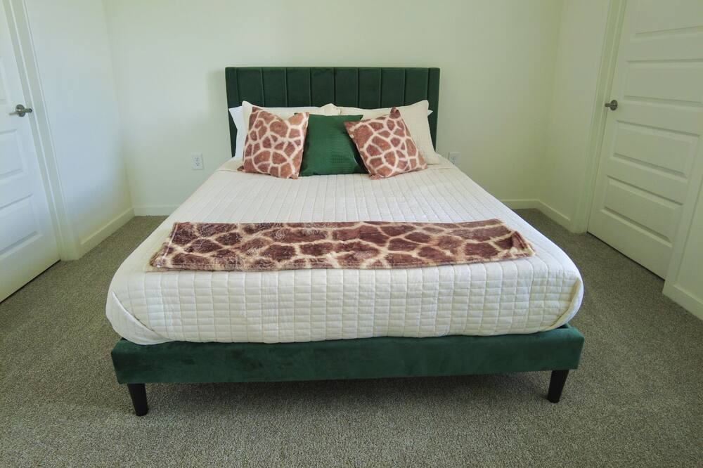 Photo of Bedroom in Mableton