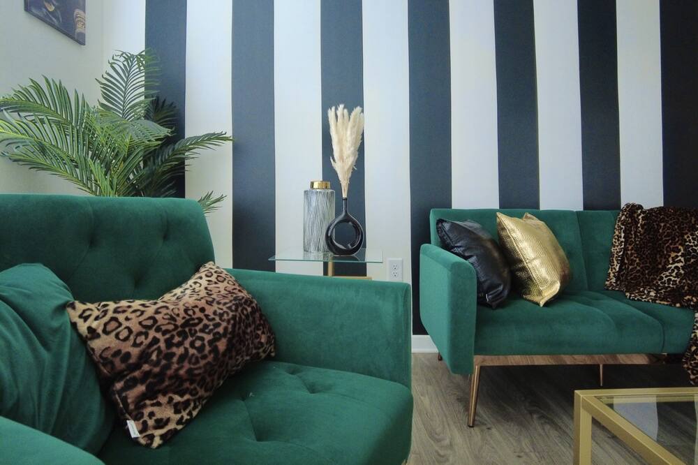 Photo of Livingroom in Mableton