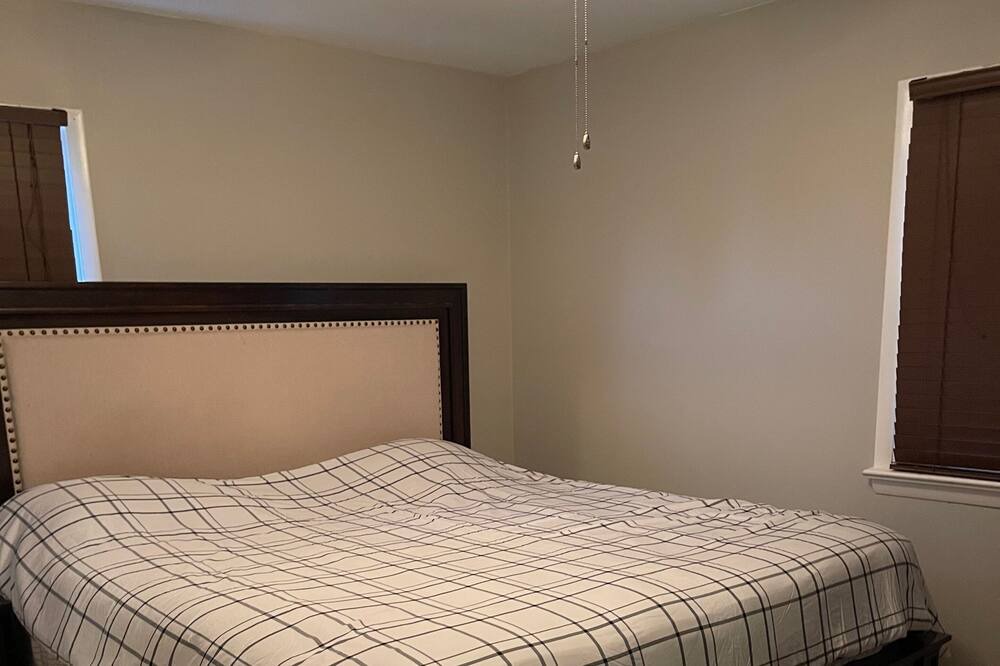 Photo of Bedroom in Middletown