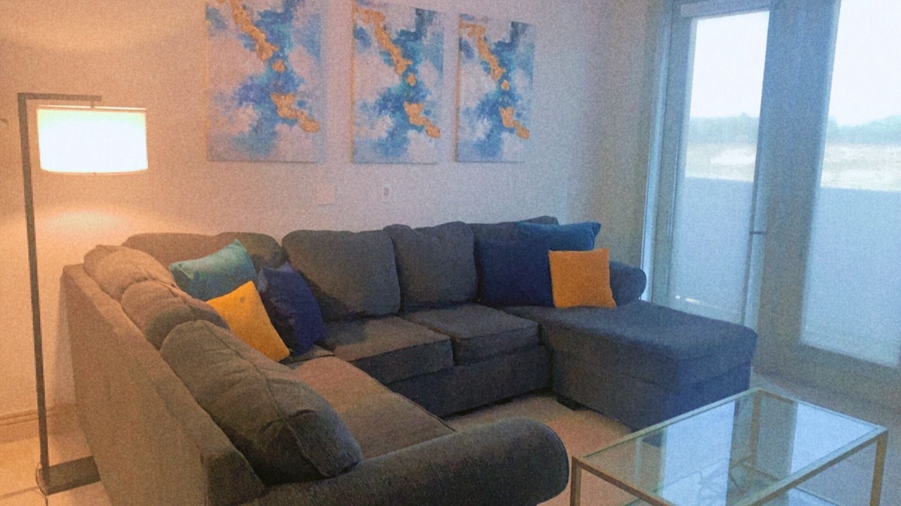 Photo of Livingroom in Addison