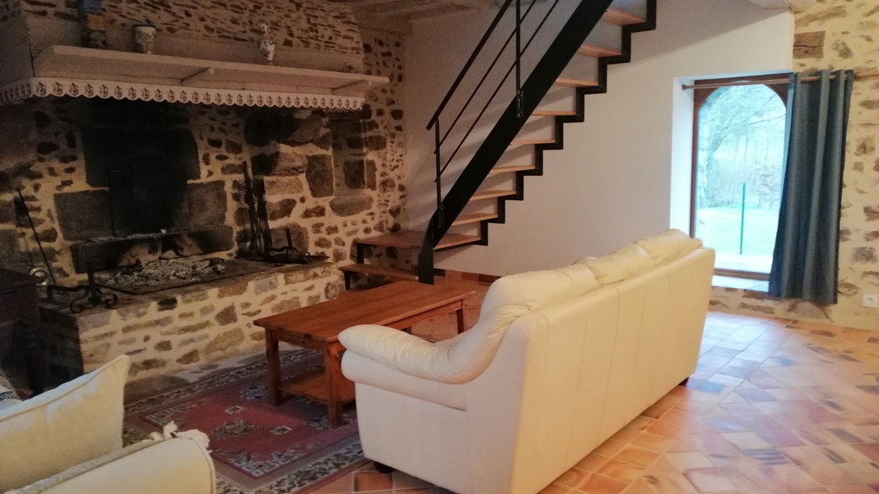 Photo of Livingroom in Chailland