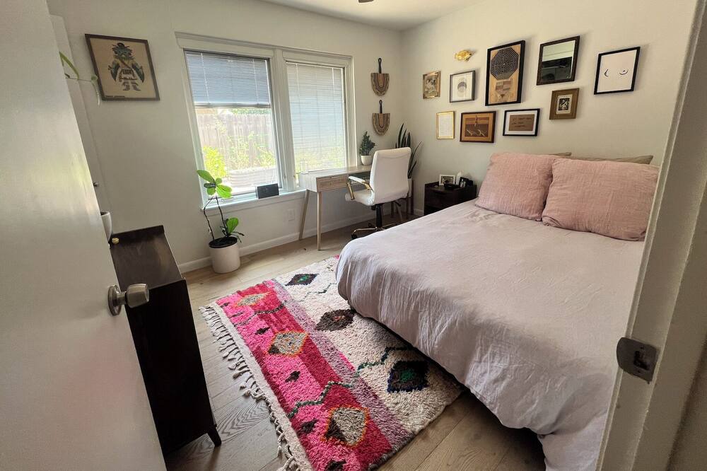 Photo of Bedroom in Allandale