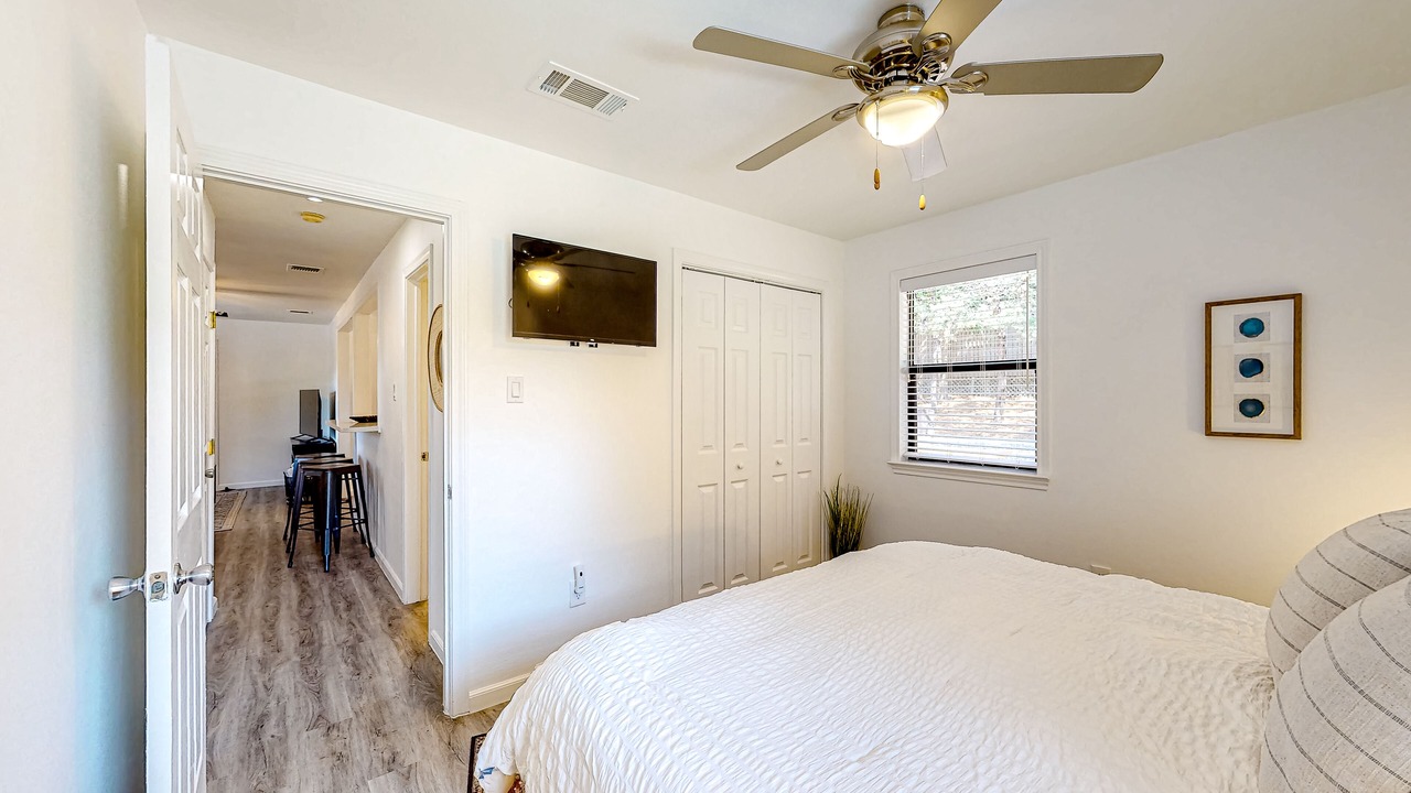Photo of Bedroom in Apache Shores