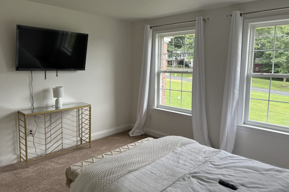 Photo of Bedroom in Cardiff