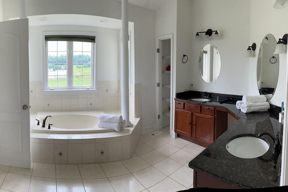 Photo of Bathroom in Cardiff