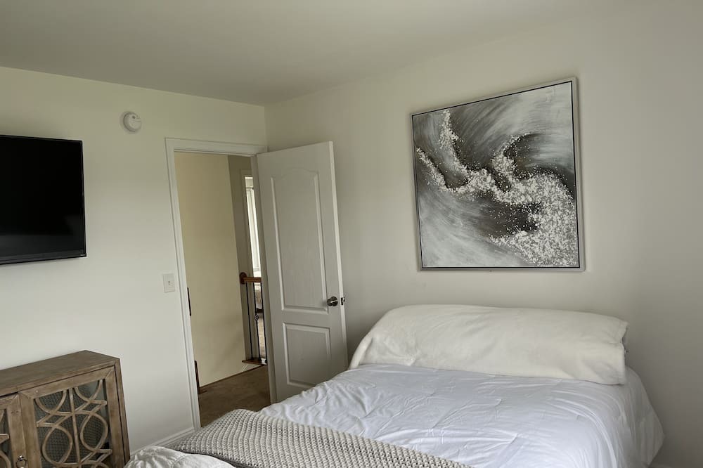 Photo of Bedroom in Cardiff