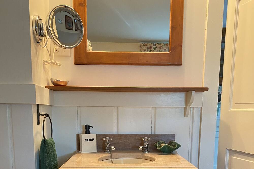 Photo of Kitchen in Lake St Louis