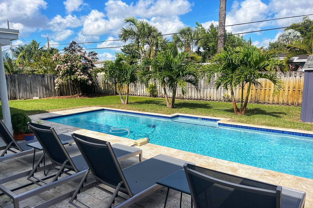 Photo of Outdoor in Oakland Park