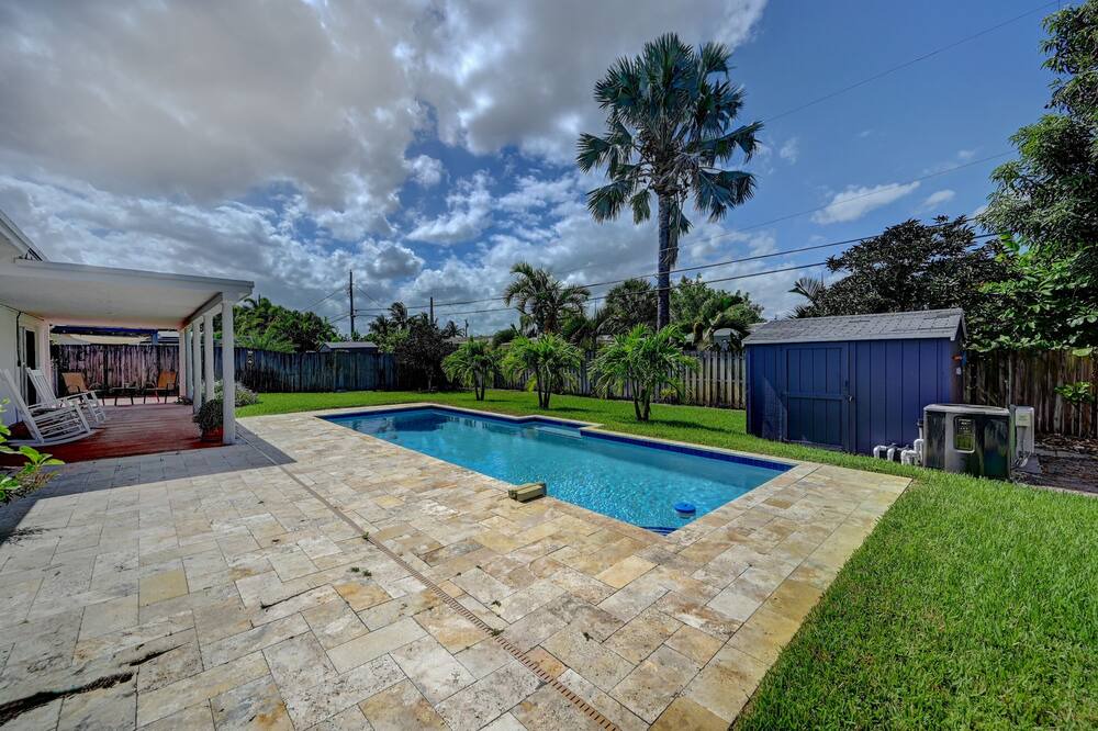 Photo of Outdoor in Oakland Park