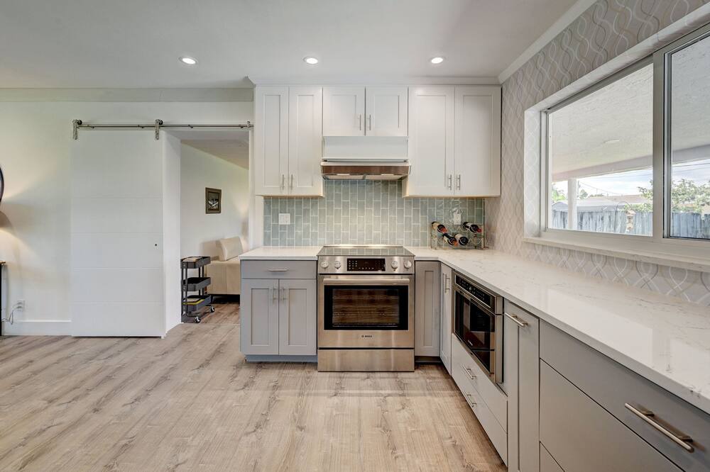 Photo of Kitchen in Oakland Park