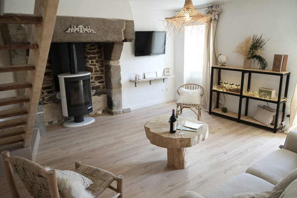 Photo of Livingroom in Sideville