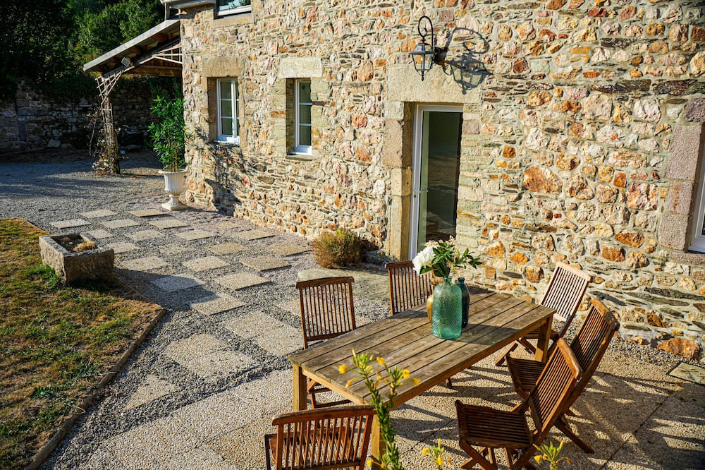 Photo of Patio Balcony in Sideville