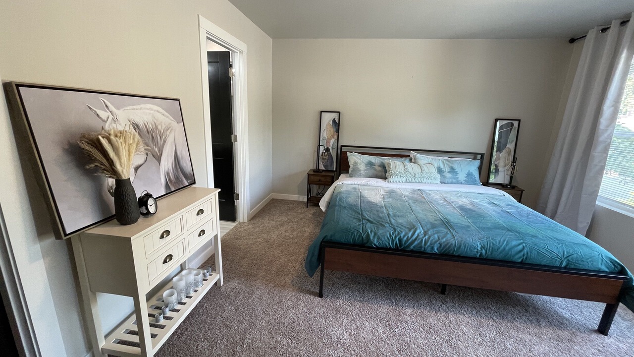 Photo of Others in Lincoln