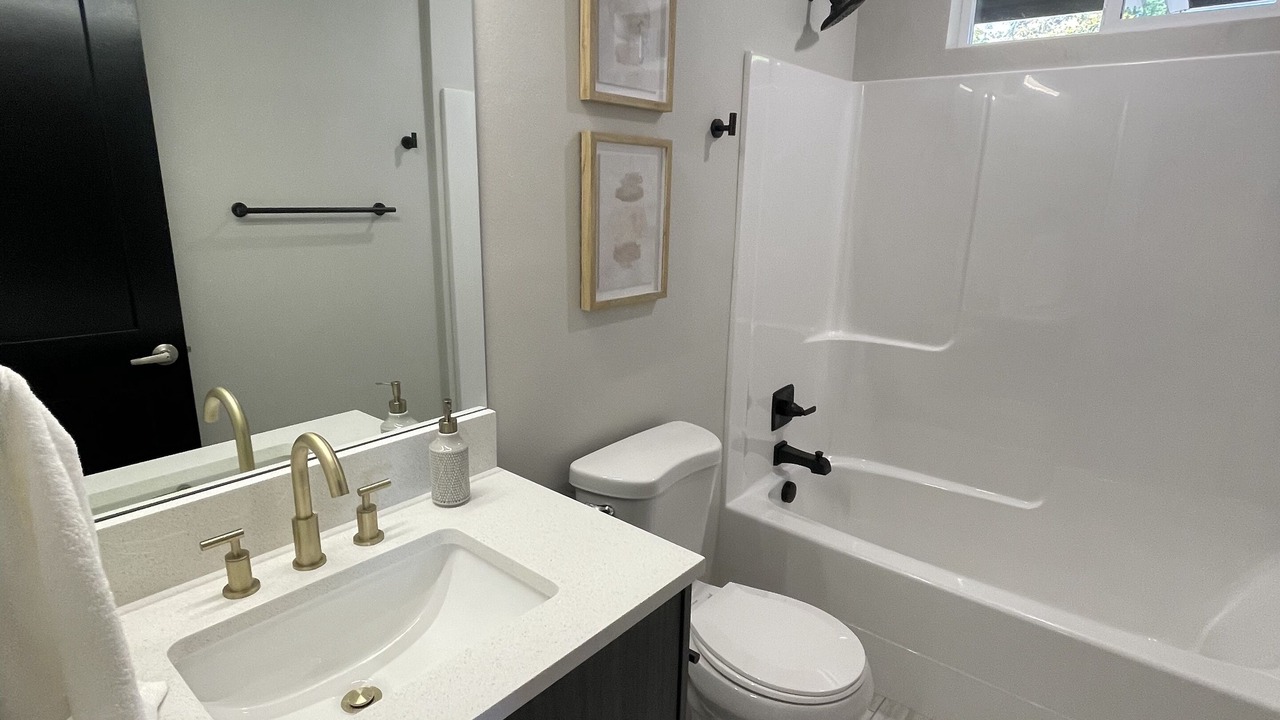 Photo of Others in Lincoln