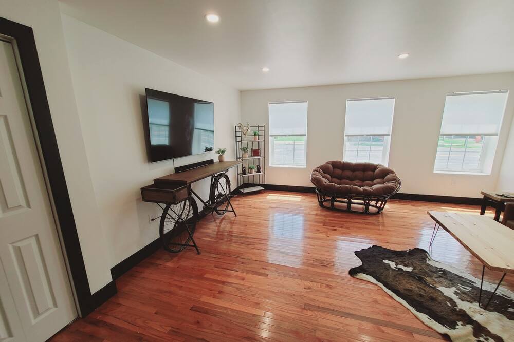 Photo of Livingroom in West Coxsackie