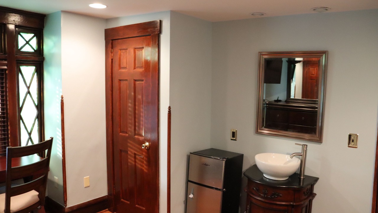 Photo of Bathroom in Adamstown