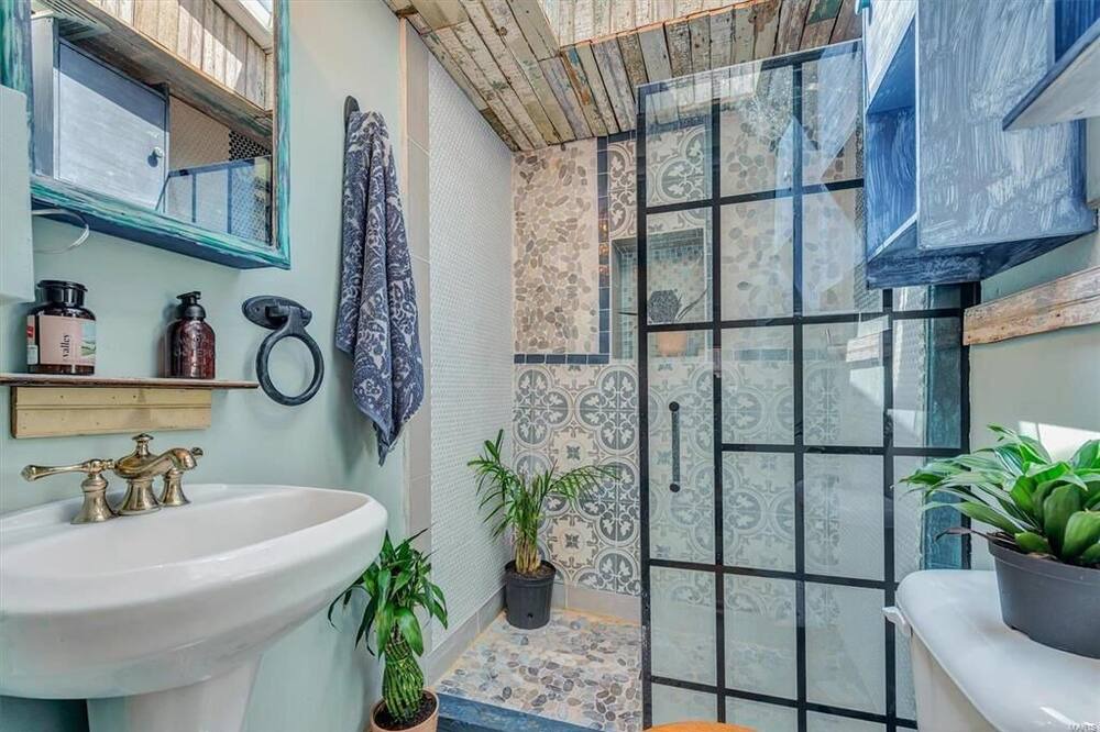 Photo of Bathroom in Pacific