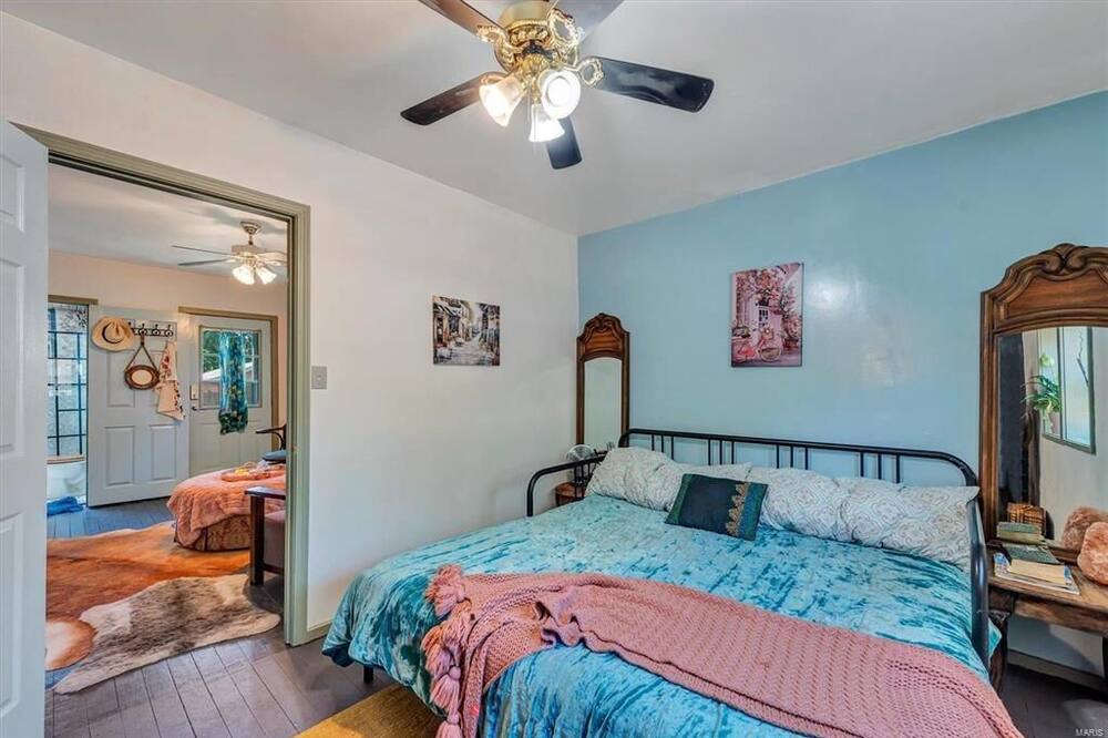 Photo of Bedroom in Pacific