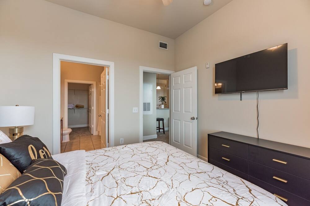 Photo of Bedroom in Washington Ave./ Memorial Park