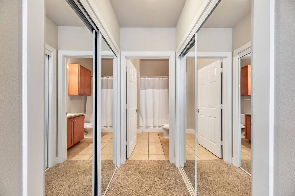 Photo of Bedroom in Washington Ave./ Memorial Park
