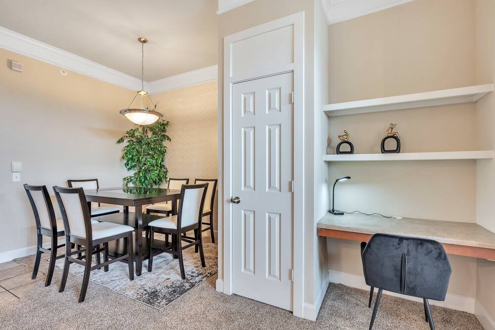 Photo of Bedroom in Washington Ave./ Memorial Park