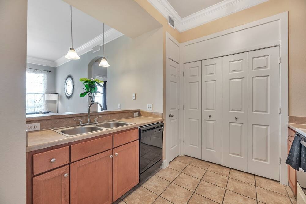 Photo of Bedroom in Washington Ave./ Memorial Park
