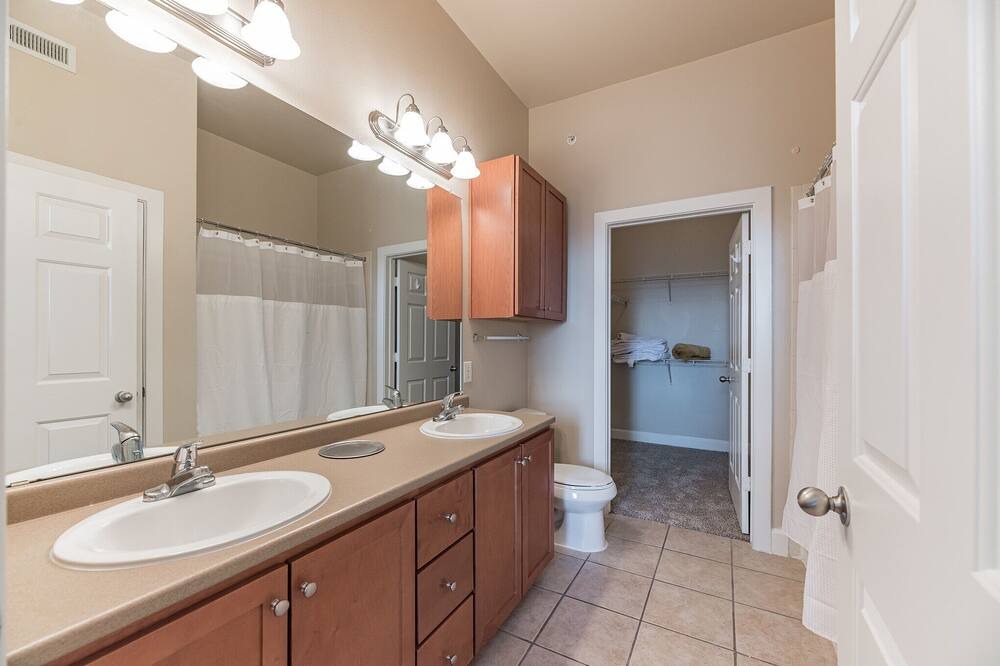 Photo of Bedroom in Washington Ave./ Memorial Park