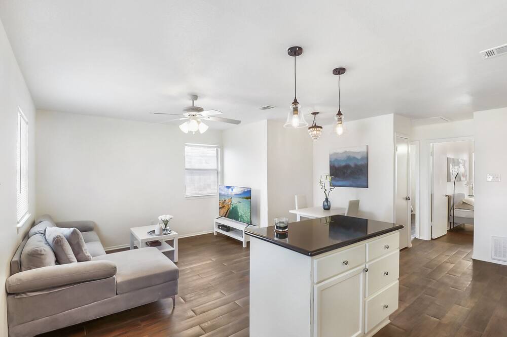 Photo of Bedroom in Fairmount