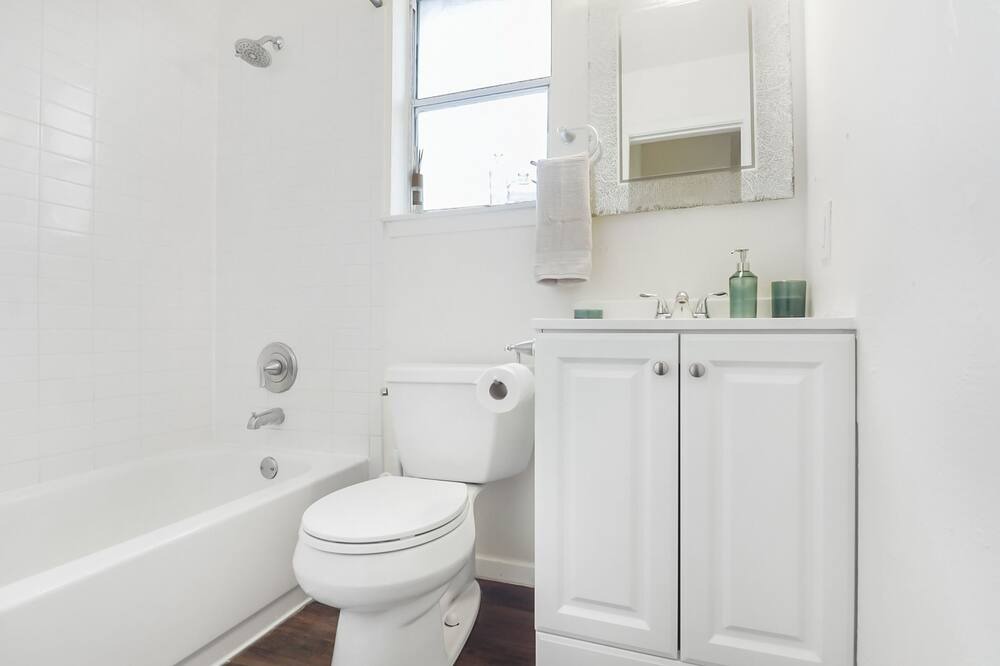 Photo of Bathroom in Fairmount