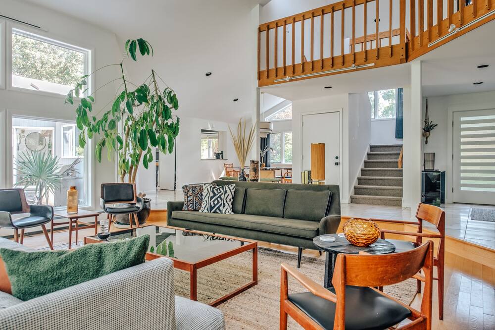 Photo of Livingroom in East Moriches