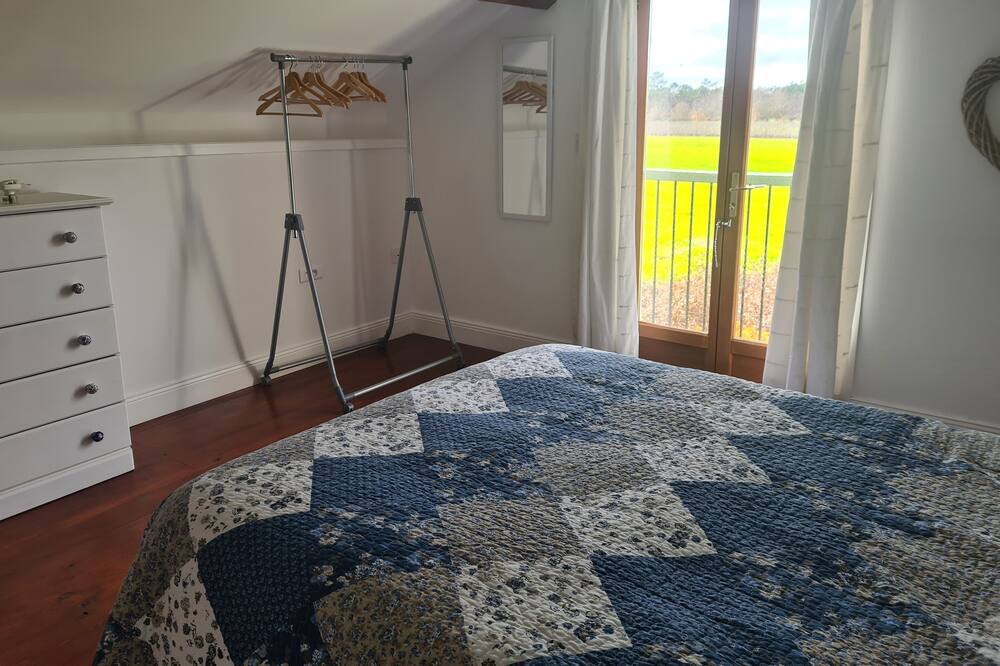 Photo of Bedroom in Labarrere