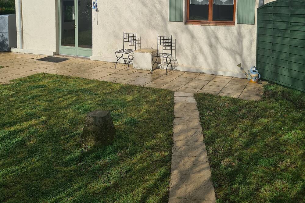 Photo of Outdoor in Labarrere