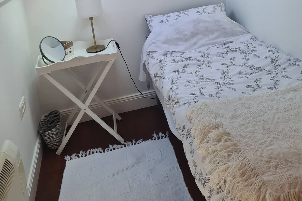 Photo of Bedroom in Labarrere