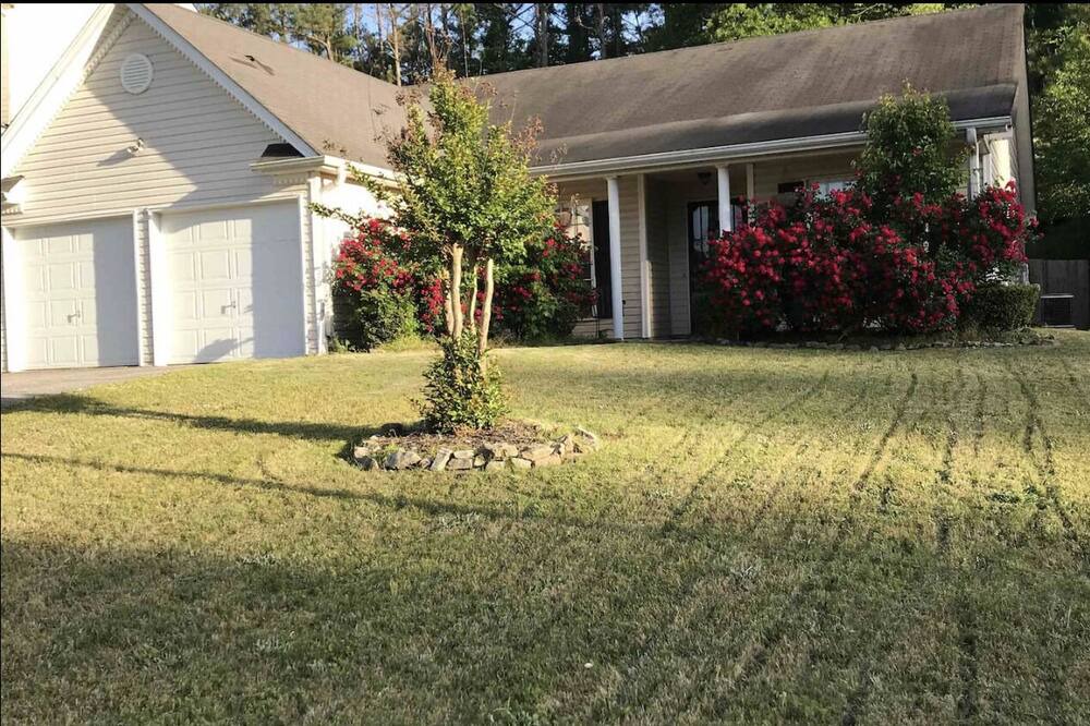 Photo of Outdoor in Hiram