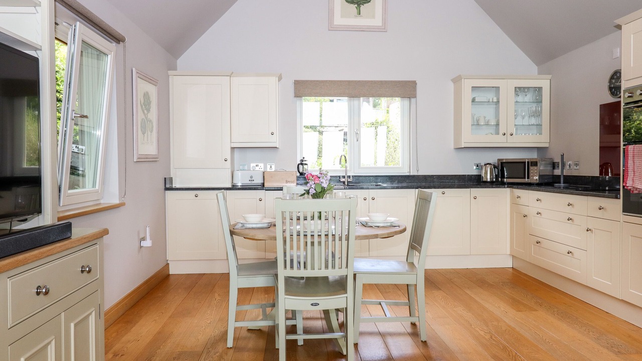 Photo of Others in Eleighwater